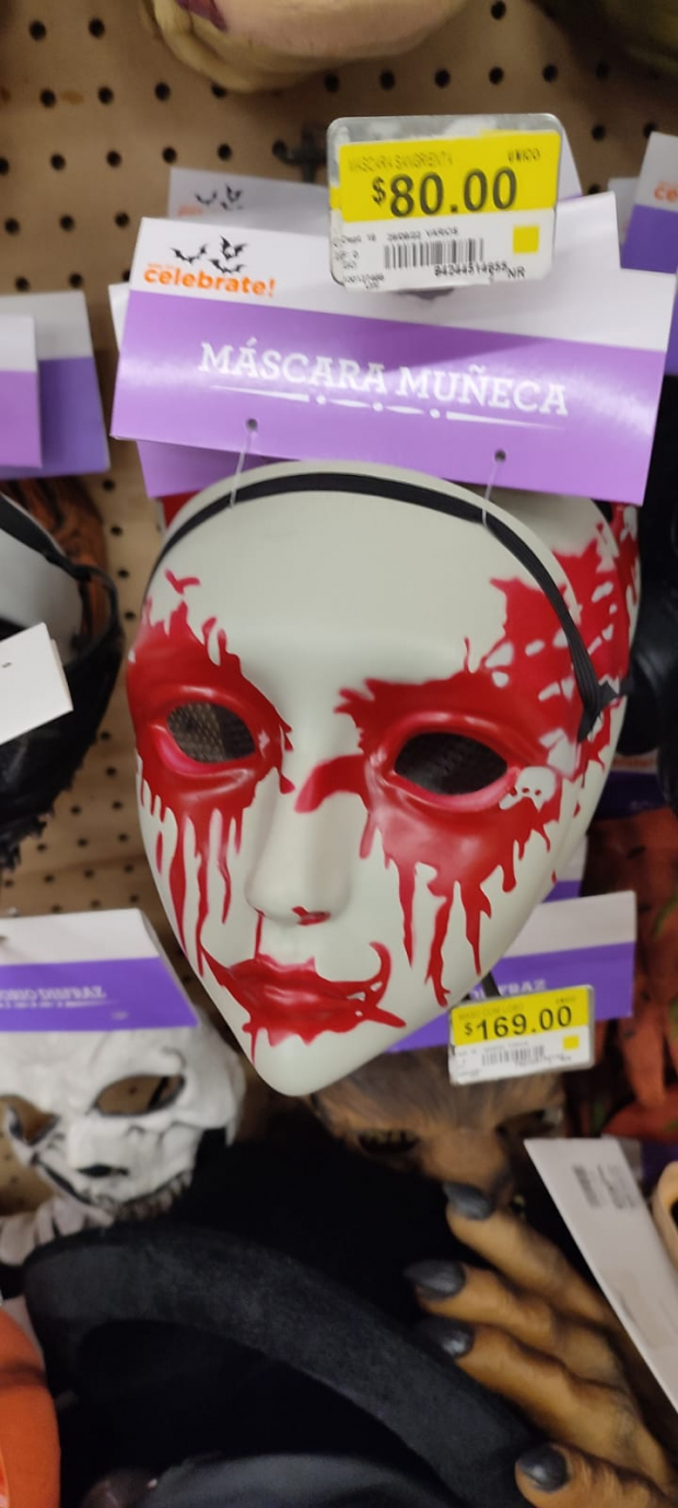 Karely Ruiz usó una sencilla máscara de 80 pesos