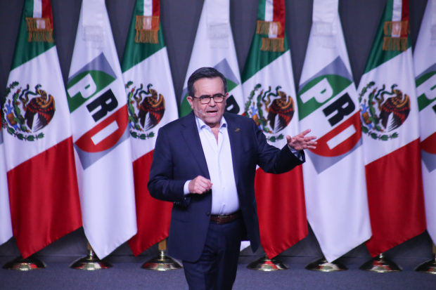 El diputado priista, durante el primer encuentro de Diálogos por México, el martes.