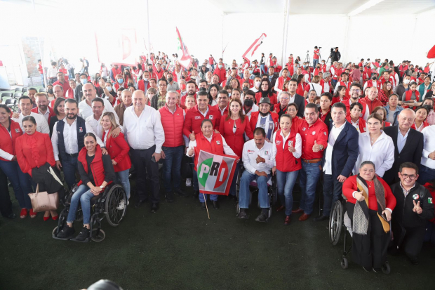 Los diputados del PRI se reunieron con militantes y dirigentes locales en Hidalgo