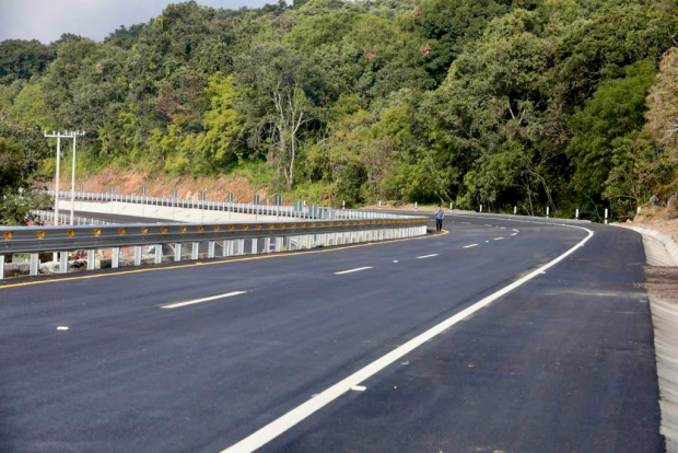 Se modernizaron 34.2 kilómetros de la autopista La Pera-Cuautla.
