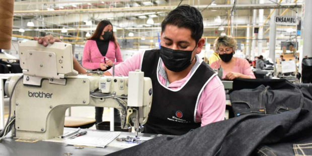 Oaxaca presentó un incremento en el registro de trabajadores asegurados de 3.5%, que se traducen en 7 mil 456 empleos formales más.