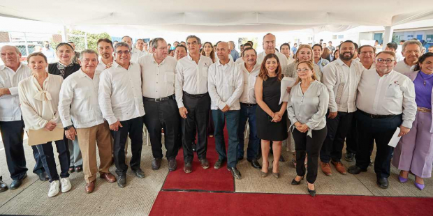 El gobernador Américo Villarreal Anaya dio la bienvenida a las empresas que apoyan el desarrollo social.