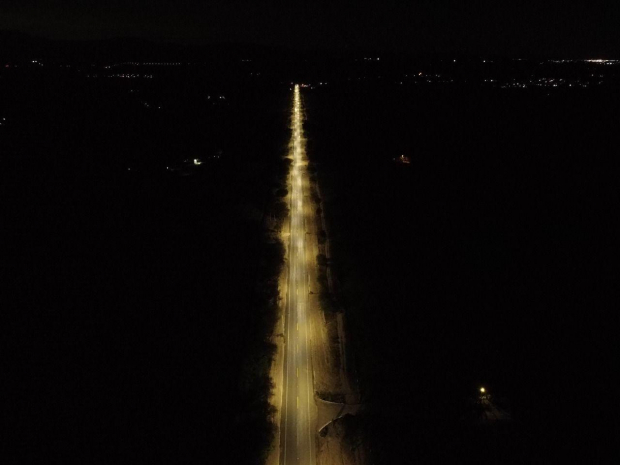 Otra perspectiva del "Bulevar Zapata", el cual pasó de ser un camino oscuro a una carretera moderna e iluminada, de 10 metros de ancho y con 2.4 kilómetros de longitud.