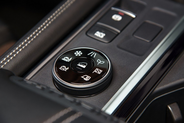 Esta generación de Nissan Pathfinder combina potencia y eficiencia con la elegancia que lo ha caracterizado a lo largo de su trayectoria.