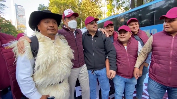 Desde Chiapas, el gobernador Rutilio Escandón (2o de izq. a der.) acudió al llamado presidencial.