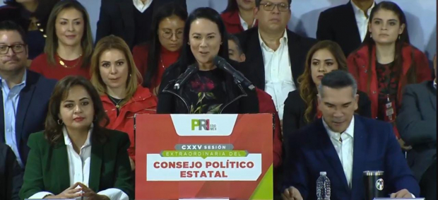 Alejandra del Moral agradeció el apoyo de quienes aspiraban a la gubernatura.
