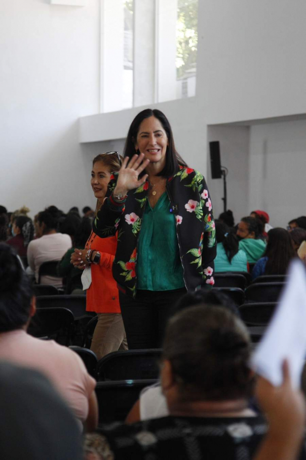 Más de 7 mil familias de la alcaldía Álvaro Obregón serán beneficiadas con un apoyo alimentario para las celebraciones decembrinas de mil 500 pesos, informó la alcaldesa.
