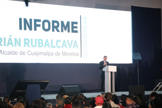 Adrián Rubalcava da su informe de gobierno.