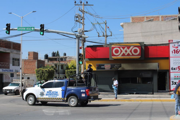 Una ola de violencia incluyó la quema de tiendas en Guanajuato.