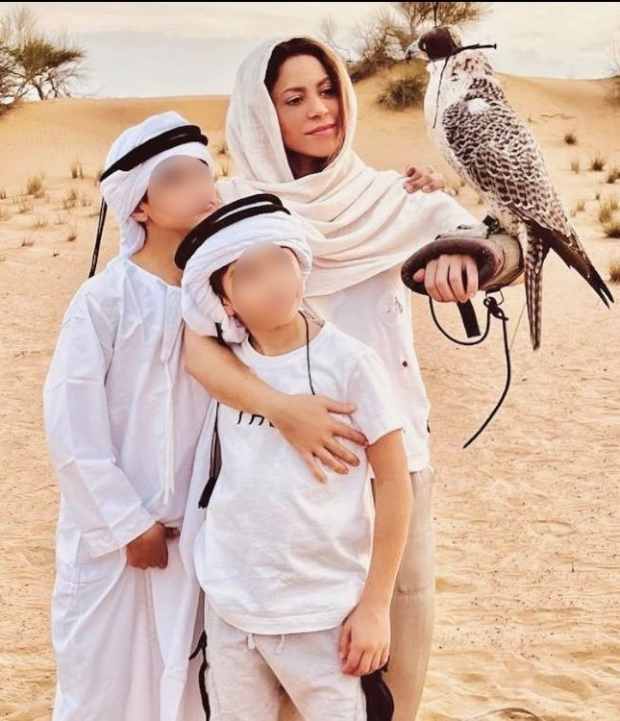 Shakira con sus hijos en Dubai