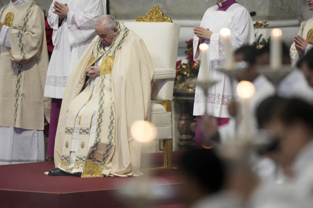 El sumo Pontífice dedica un mensaje por el descanso de su antecesor.