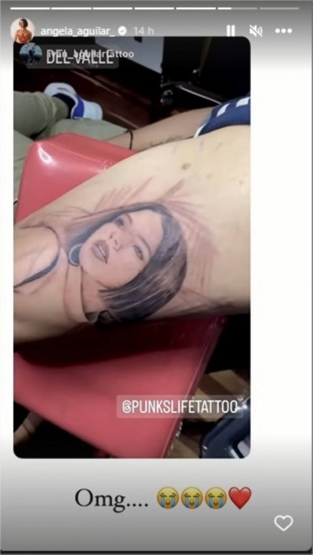La reacción de Ángela Aguilar al tatuaje de su cara