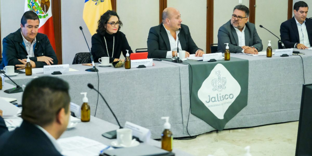 El gobernador de Jalisco, Enrique Alfaro Ramírez, encabezó la primera reunión de 2023 del Fideicomiso para Mejorar la Infraestructura Educativa de Jalisco.