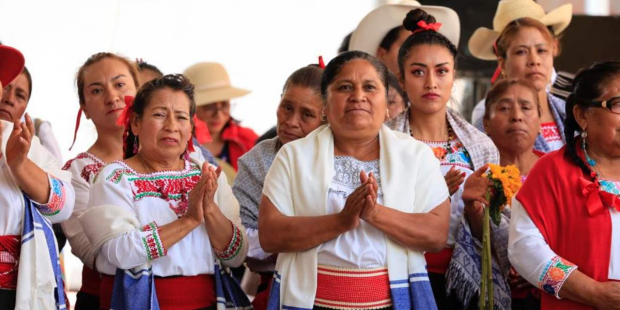 La gobernadora de Tlaxcala, Lorena Cuéllar, aseguró que contar con diferentes lenguas indígenas en la entidad es motivo de orgullo.