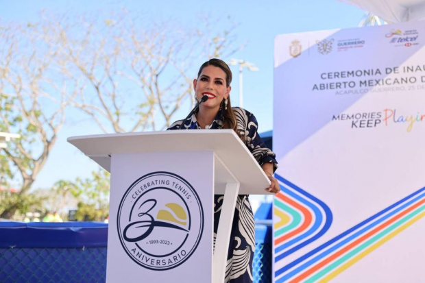 La gobernadora de Guerrero, Evelyn Salgado Pineda en el marco del corte de listón inaugural de la 30 edición del Abierto Mexicano de Tenis,