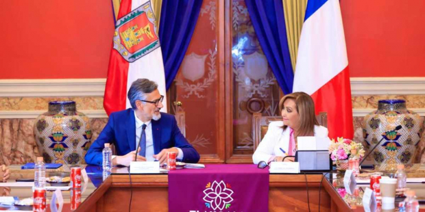 La gobernadora Lorena Cuéllar Cisneros sostuvo una reunión con el embajador de Francia en México, Jean–Pierre Asvazadourian, en la que acordaron fortalecer los lazos de comunicación.
