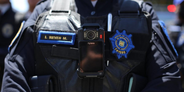 El alcalde Adrián Rubalcava Suárez informó que Cuajimalpa ha retomado el uso de bodycams en sus elementos de seguridad para mejorar el servicio que ofrecen.