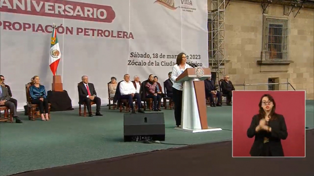 Rocío Nahle inicia con discursos por concentración de AMLO