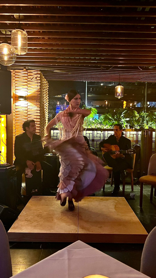 El show de flamenco es el plato fuerte del lugar.