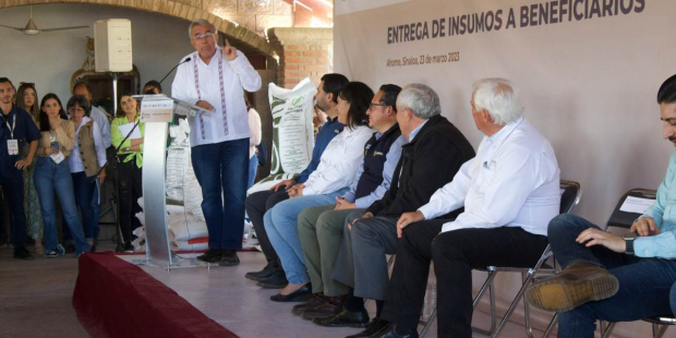 Anuncian que esta semana arranca la entrega de fertilizante gratuito en Sinaloa.