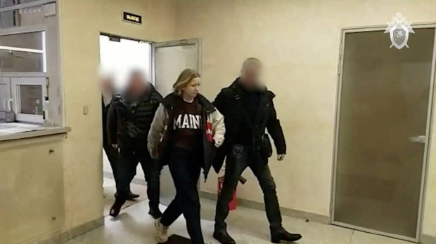 Daria Trepova es detenida por las sospechas de su participación en el atentado.