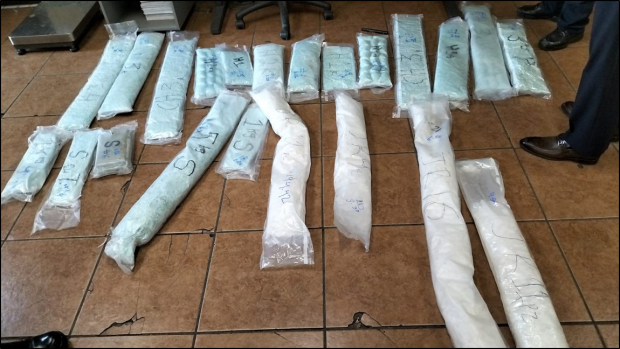 Decomisan 44 kilos de pastillas de fentanilo en Baja California-2