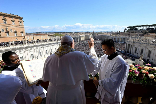 Papa Francisco pronunció el mensaje de Pascua 'Urbi et Orbi'.