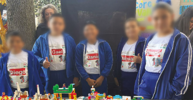 Estudiantes de escuelas Ford participaron en la First Lego League, programa mundial de ciencia y robótica.