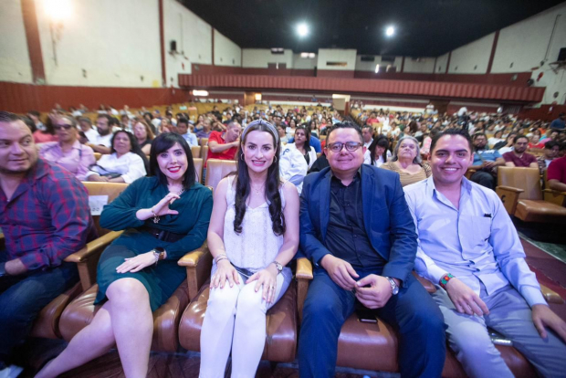 En el emblemático Teatro Rex de Guadalajara se realizó el Encuentro JovenES Claudia
