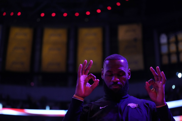 LeBron James previo a su cuarto partido de la final con los Lakers.