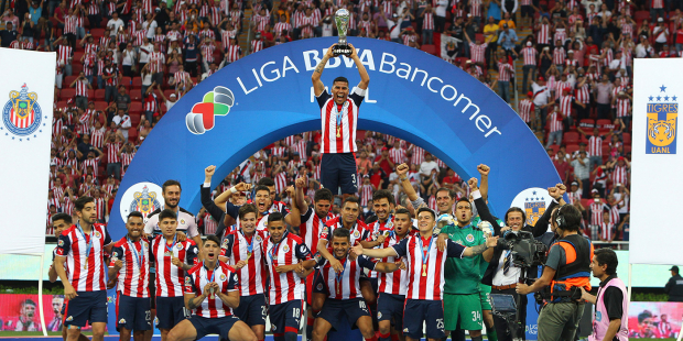Chivas levantó el título en 2017