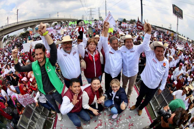 La candidata de la coalición Junto Haremos Historia, en el cierre de campaña en Toluca.