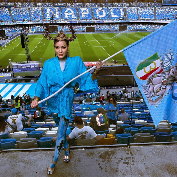 Paola Saulino, modelo de OnlyFans, festejó a lo grande el título del Napoli en la Serie A de Italia,