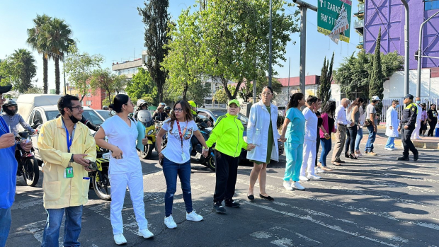 Las protestas por parte del personal médico continúan en CDMX.