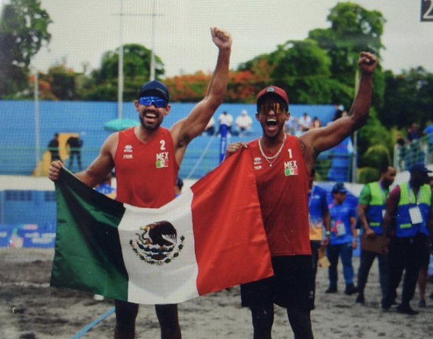 El equipo de voleibol de playa gana la medalla de oro a México en San Salvador 2023