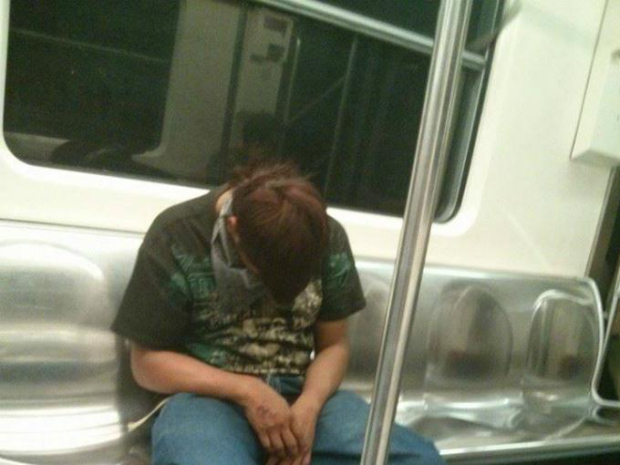 Dormirte en el Metro y llegar a la terminal así, podría traerte serios problemas.