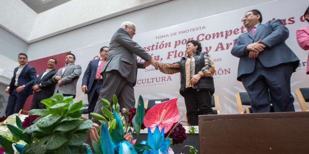 Certificación de competencias fortalecerá la profesionalización y competitividad de la cadena flores y ornamentales.