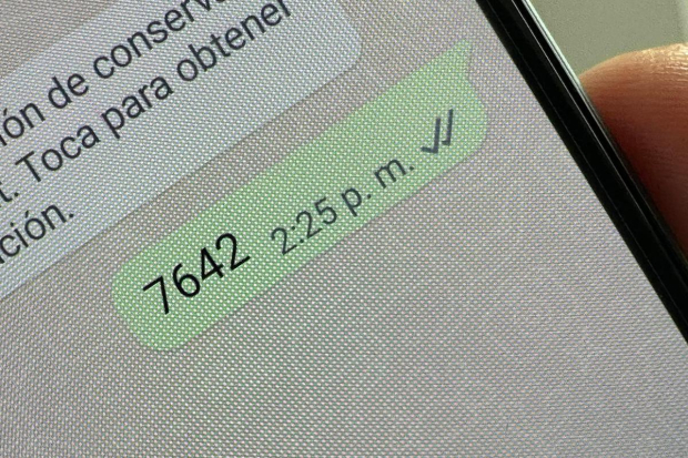 Esto es lo que significa el número "7642" en WhatsApp.