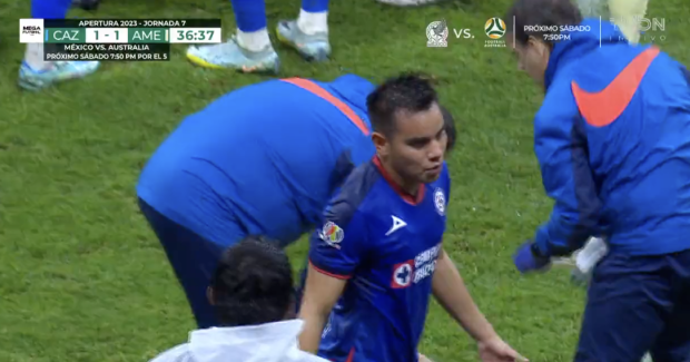 Charly Rodríguez fue expulsado al minuto 37 del primer tiempo del clásico joven entre Cruz Azul y América.