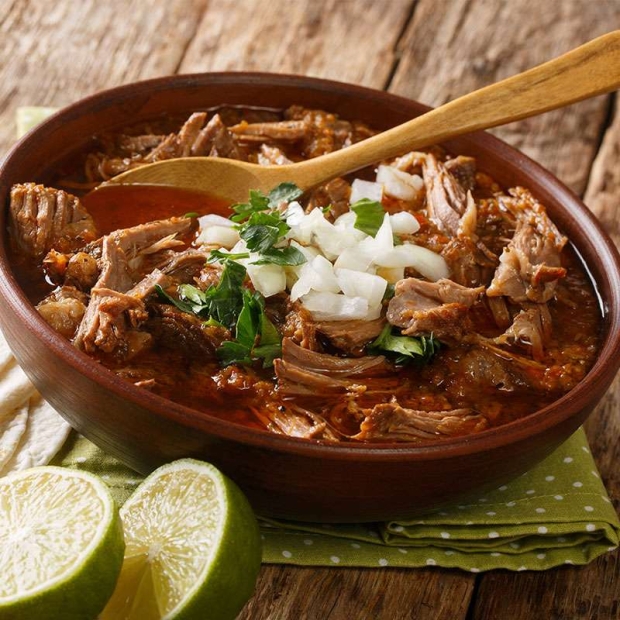 La birria es uno de los platillos mexicanos más ricos que hay, aunque no a todos les guste.