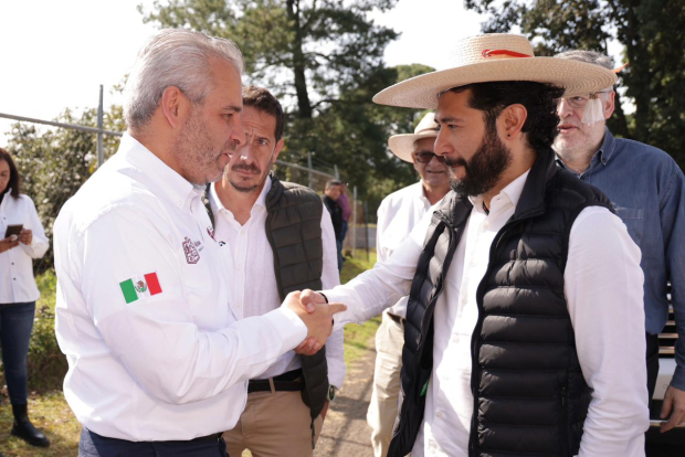 El gobernador Alfredo Ramírez Bedolla celebra el registro de 50 empresas agroindustriales en Michoacán.
