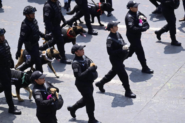 En Edomex, la gobernadora Delfina Gómez encabeza Desfile Cívico Militar por el 213 Aniversario del inicio de la Independencia de México │ FOTOS