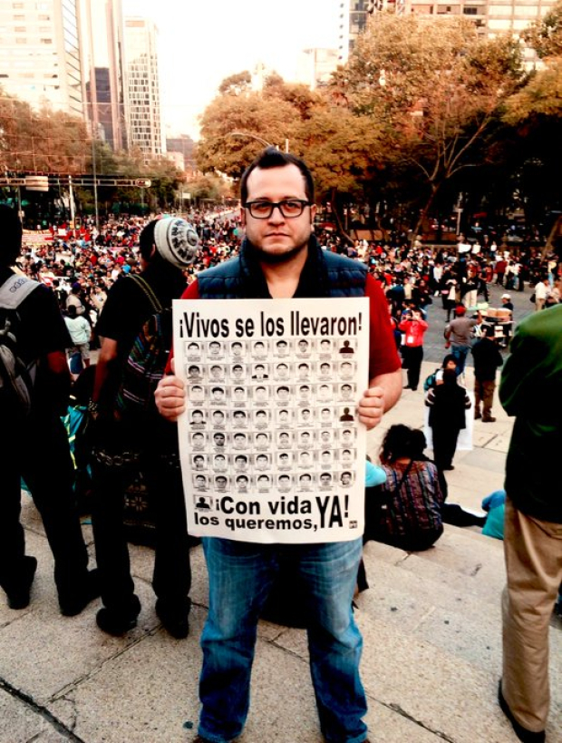 Caso Ayotzinapa: José Ramón López Beltrán comparte foto