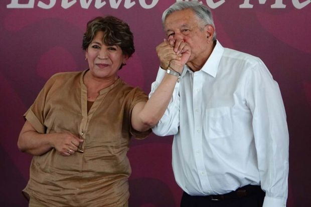 El presidente López Obrador y la gobernadora del Estado de México, Delfina Gómez.
