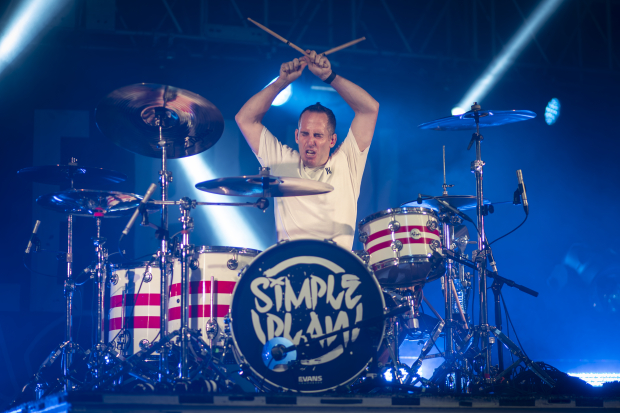 Simple Plan ofrece noche de happy punk en la CDMX