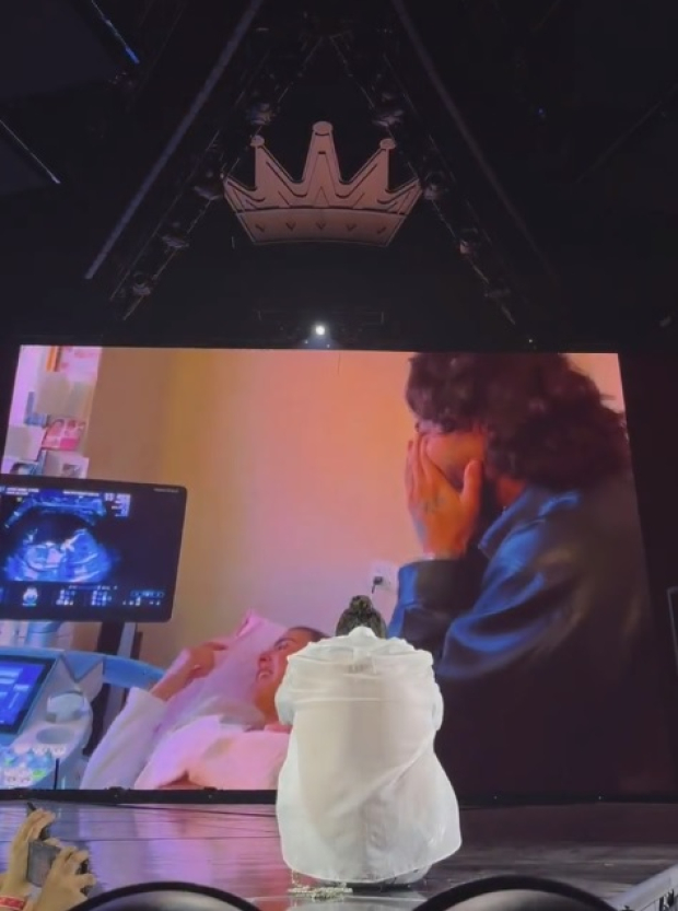 Maluma lloró mientras anunciaba que será papá
