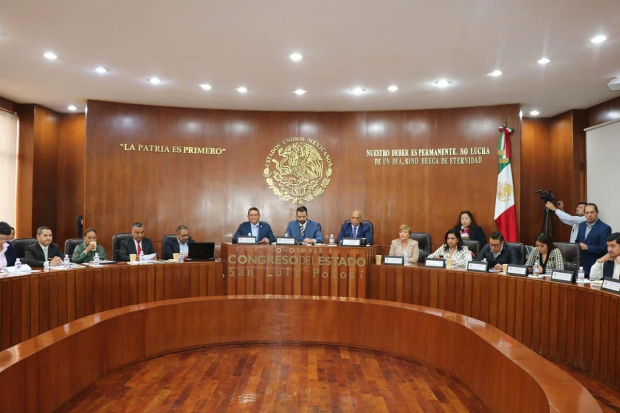 Diálogo abierto, respetuoso e institucional con el Poder Legislativo local sostiene el secretario de Seguridad de San Luis Potosí. .