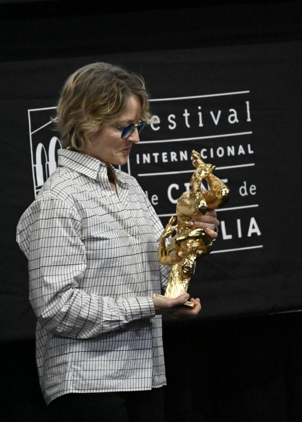 Foster recibió ayer en Morelia el Premio a la Excelencia Artística.