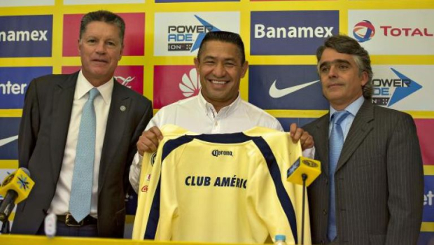 Ricardo Peláez contrata a Ignacio Ambriz como técnico del América en 2015