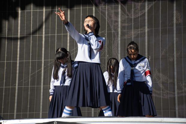 Corona Capital 2023: Fans de Blur y Atarashii Gakko! en la segunda jornada del festival
